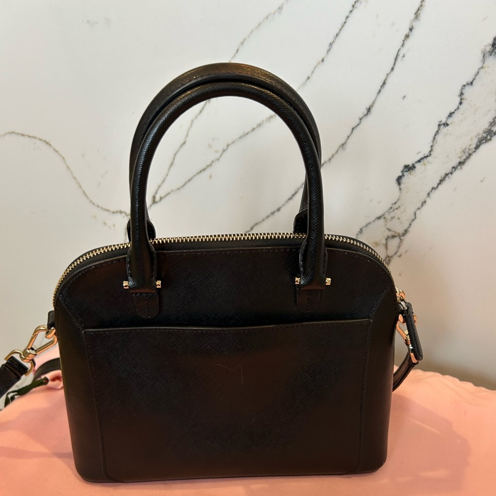 Set of 2 Kate spade purses. Medium size is 10” x 8”. 3 pockets.Small is  7”x 5” - Picture 3 of 10